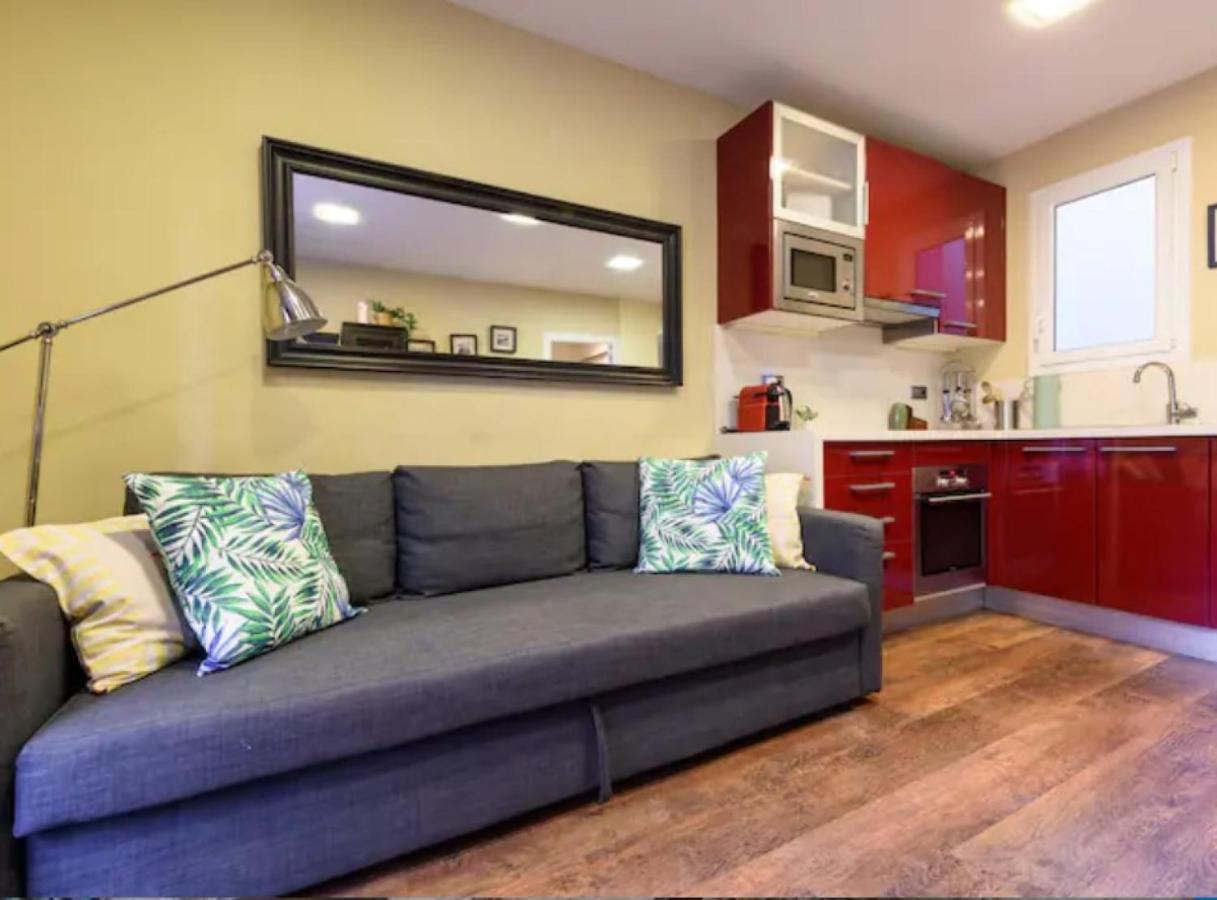 Ramblasrentals Cozy Renovated 2Br With Balcony Lift 20M Rambla - Parking - Wifi บาร์เซโลนา ภายนอก รูปภาพ