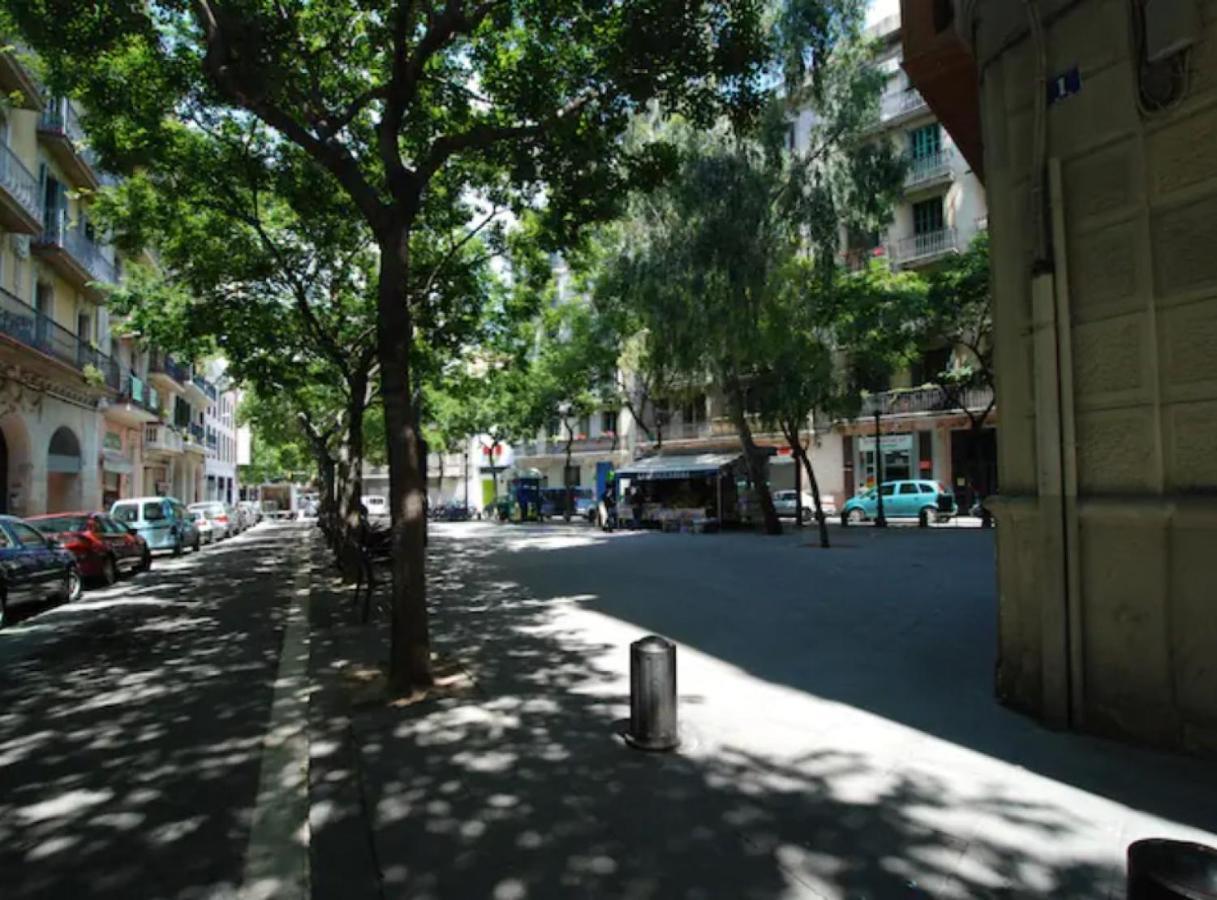 Ramblasrentals Cozy Renovated 2Br With Balcony Lift 20M Rambla - Parking - Wifi บาร์เซโลนา ภายนอก รูปภาพ